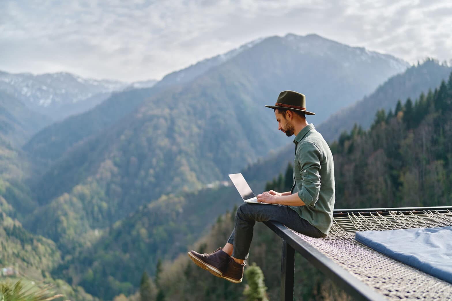 freelancer working remotely